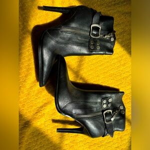 Women’s size 8 Harley Davidson boots